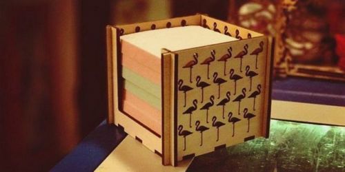 طرح جعبه برای برچسب‌ها دستگاه‌های برش لیزری - box for stickers laser cutter machines - برای دستگاه CNC چوب و لیزر (سی ان سی)