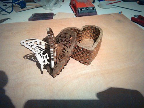 طرح پروانه قلب جعبه - butterfly heart box - برای دستگاه CNC چوب و لیزر (سی ان سی)