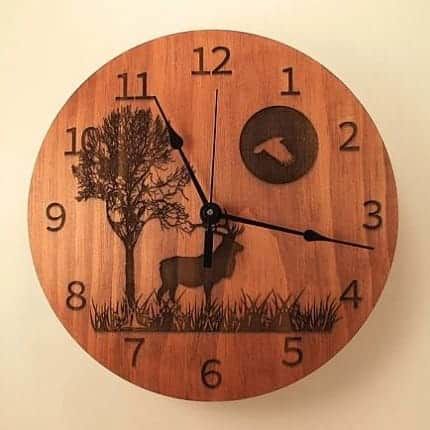 طرح ساعت دیواری چوبی گوزن شمالی حکاکی شده لیزری - engraved wood reindeer wall clock laser cut ve - برای دستگاه CNC چوب و لیزر (سی ان سی)