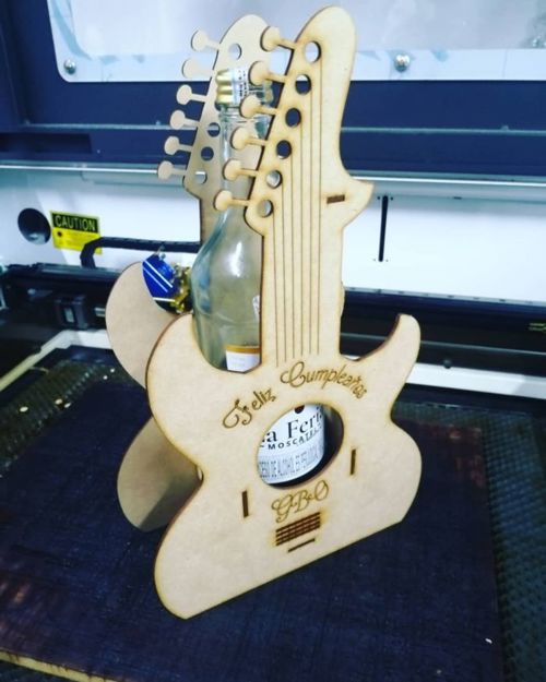 طرح جعبه گیتار و نوشیدنی برای برش لیزری - guitar wine box for laser cut - برای دستگاه CNC چوب و لیزر (سی ان سی)
