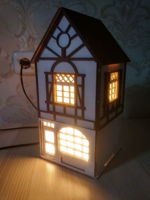 طرح برش لیزری چراغ خواب به شکل خانه - house shaped night light lamp laser cut plans - برای دستگاه CNC چوب و لیزر (سی ان سی)
