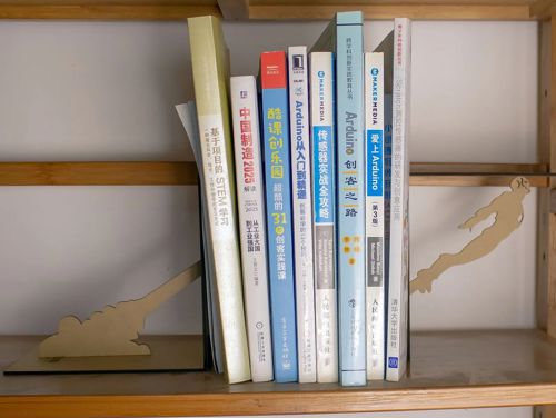 طرح پایه نگهدارنده کتاب مرد آهنی برای برش لیزری - iron man bookend book stand for laser cutting - برای دستگاه CNC چوب و لیزر (سی ان سی)