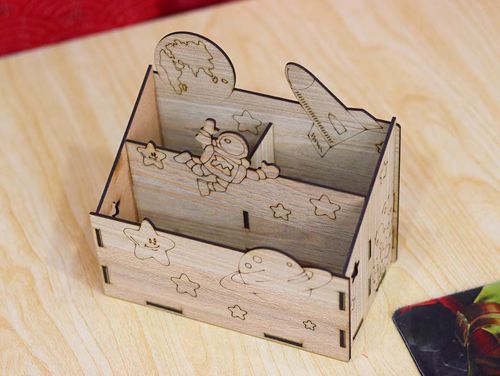 طرح میز کودک جا قلم کنترل و جعبه مداد سازماندهنده میلیمتری برش لیزر - kid desk pen holder remote and pencil box desk organizer 3mm laser cut - برای دستگاه CNC چوب و لیزر (سی ان سی)