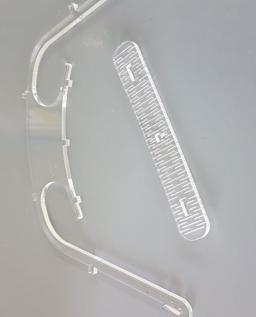 طرح وکتور  هولدر و آویز لباس پلاستیکی  برای برش - laser cur covid 19 face mask frontale pour visiere 3mm - برای دستگاه CNC چوب و لیزر (سی ان سی)