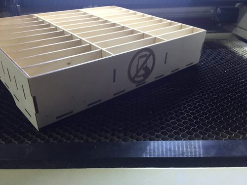 طرح جعبه برش لیزری برای گوشی های - laser cut box for phones - برای دستگاه CNC چوب و لیزر (سی ان سی)