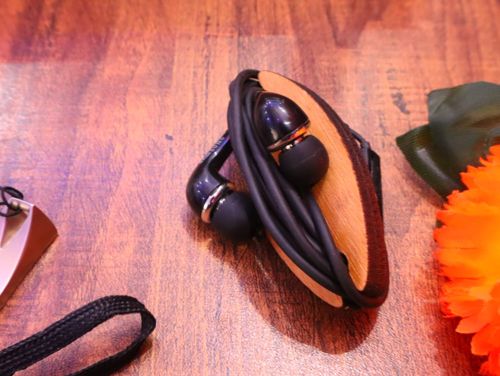 طرح نگهدارنده گوشی برش خورده با لیزر دست‌ساز نگهدارنده گوشی نیاز به استفاده - laser cut earbud holder diy earphone holder - برای دستگاه CNC چوب و لیزر (سی ان سی)