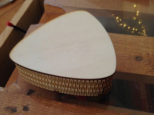 طرح برش لیزری گیتار قلاب جعبه - laser cut guitar pick box - برای دستگاه CNC چوب و لیزر (سی ان سی)