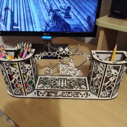 طرح میز سازمان‌دهنده قلم و جای کارت موتورسیکلت برش لیزری - laser cut motorcycle biker desk organizer pen and card holder ve - برای دستگاه CNC چوب و لیزر (سی ان سی)