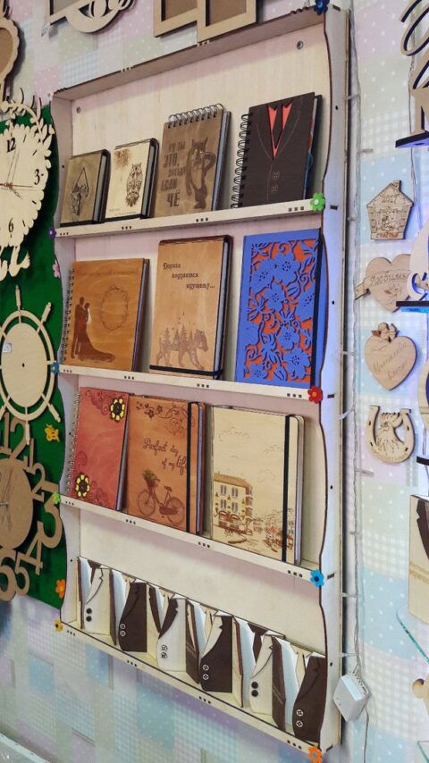 طرح دفترچه‌های یادداشت برش لیزری کارت پستال نمایش قفسه قفسه - laser cut notebooks postcard display shelf ve - برای دستگاه CNC چوب و لیزر (سی ان سی)