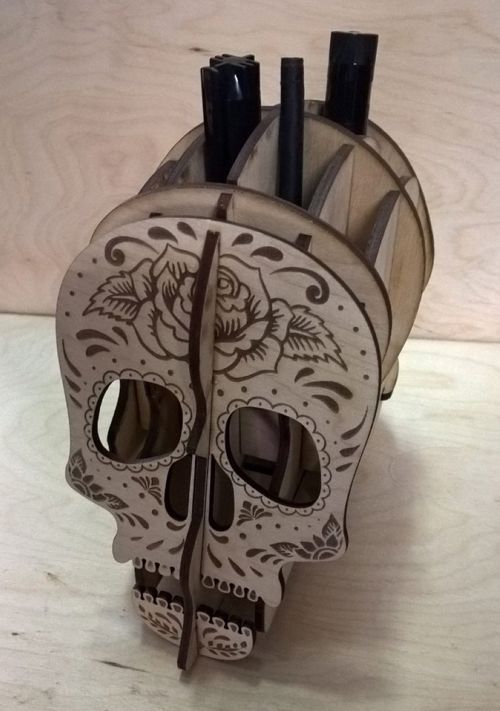 طرح قالب قاب قلم اسکلتی برای برش لیزری - skull pen holder desk organizer template for laser cut ve - برای دستگاه CNC چوب و لیزر (سی ان سی)