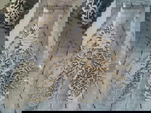 طرح جعبه چوبی با اسباب بازی دانه برف لیزری - wooden box with snowflake toys laser cut ve - برای دستگاه CNC چوب و لیزر (سی ان سی)