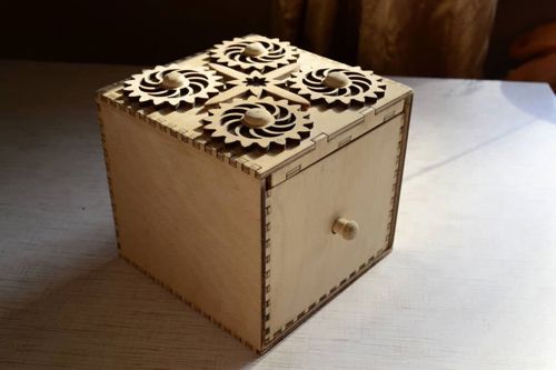 طرح گاوصندوق چوبی با قفل ترکیبی لیزری - wooden safe with combination lock laser cut ve - برای دستگاه CNC چوب و لیزر (سی ان سی)