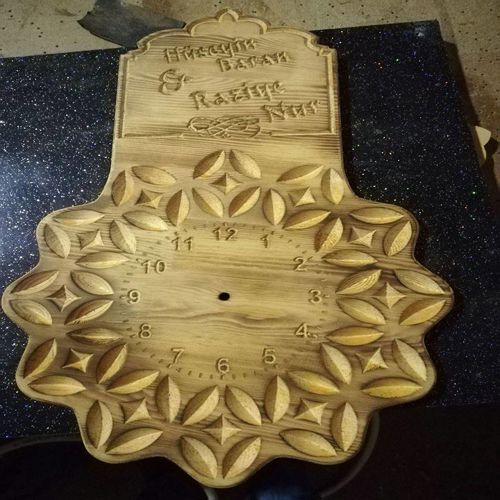 طرح وکتور آماده برش ساعت قهوه‌ای برای دستگاه CNC چوب و لیزر ( سی ان سی )