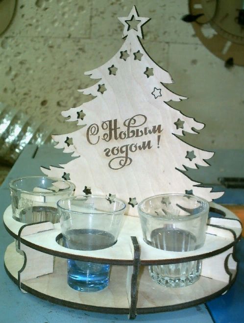 طرح درخت کریسمس با لیوان‌های نوشابه میلی‌متری برش لیزری - christmas tree with wineglasses 4mm laser cut ve - برای دستگاه CNC چوب و لیزر (سی ان سی)
