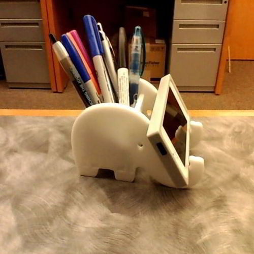 طرح پایه گوشی همراه فیل با جای قلم میلی متر برش لیزری - elephant mobile phone stand with pen holder 6mm laser cut ve - برای دستگاه CNC چوب و لیزر (سی ان سی)