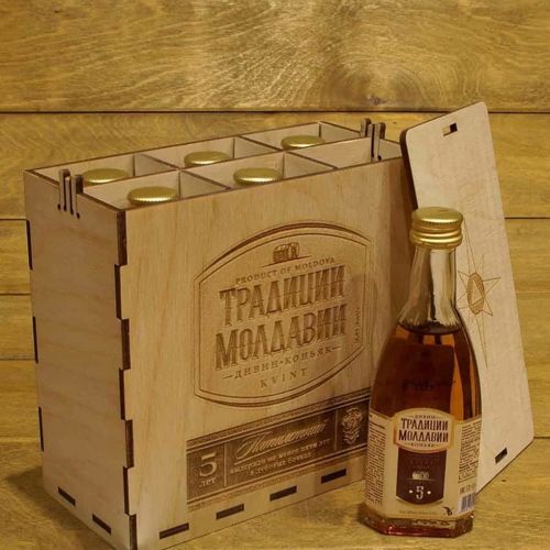 طرح جعبه بسته‌بندی حکاکی‌شده برای شش بطری کنیاک مولداویایی لیزری - engraved packaging box for six moldovan cognac bottles laser cut ve - برای دستگاه CNC چوب و لیزر (سی ان سی)
