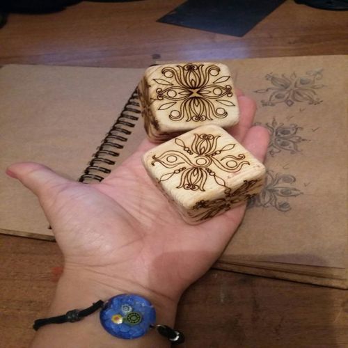طرح وکتور تاس مکعب چوبی به طرح گل برای برش - kubiki 1 6 for laser cut - برای دستگاه CNC چوب و لیزر (سی ان سی)