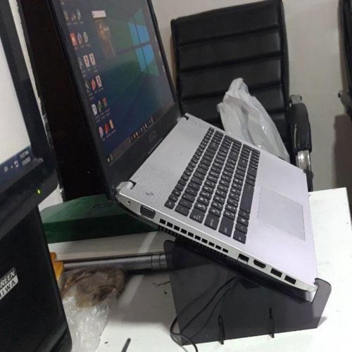 طرح پایه لپ‌تاپ اینچی برش لیزری میلی‌متری - laser cut 15 inch laptop stand 3mm ve - برای دستگاه CNC چوب و لیزر (سی ان سی)