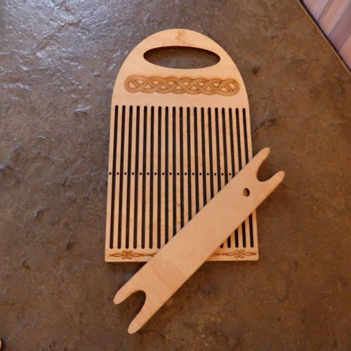 طرح دستگاه بافندگی نواری برش لیزری میلی‌متری راش تخته چندلا - laser cut band weaving loom 4mm beech plywood - برای دستگاه CNC چوب و لیزر (سی ان سی)