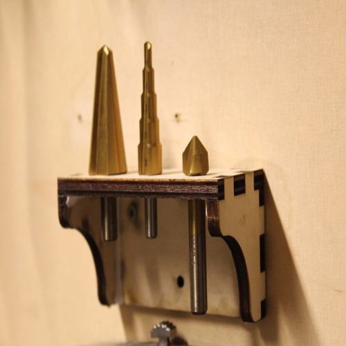 طرح نگهدارنده مته برش لیزری دیواری نصب - laser cut drill holder wall mount - برای دستگاه CNC چوب و لیزر (سی ان سی)