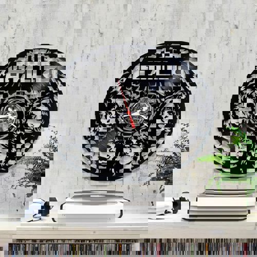 طرح ساعت دیواری وینیل متالیکا با برش لیزری قاب - laser cut metallica vinyl wall clock ve - برای دستگاه CNC چوب و لیزر (سی ان سی)