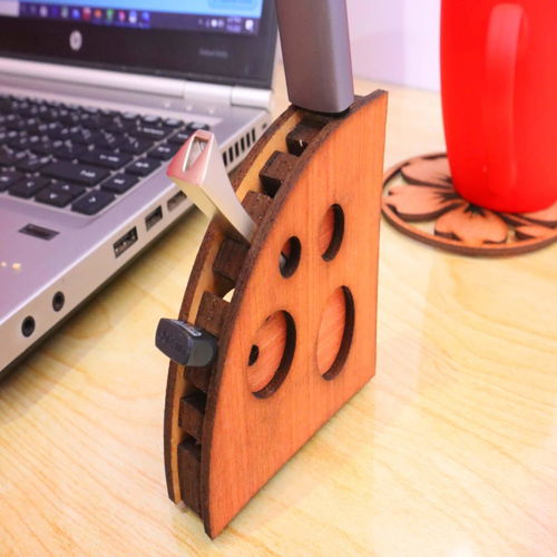طرح پایه فلش درایو یو اس دی برش لیزری میلی متری وسیله - laser cut usb flash drive stand 4mm ve - برای دستگاه CNC چوب و لیزر (سی ان سی)