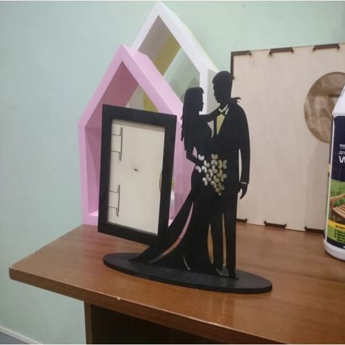 طرح laser-cut-valentine-couple-photo-stand-ve