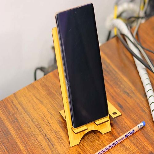 طرح پایه موبایل با جای مداد میلی‌متری برش لیزری - mobile stand with pencil holder 3mm laser cut ve - برای دستگاه CNC چوب و لیزر (سی ان سی)