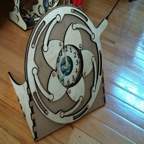 طرح ساعت آیریس اصلاح‌شده - modified iris clock - برای دستگاه CNC چوب و لیزر (سی ان سی)