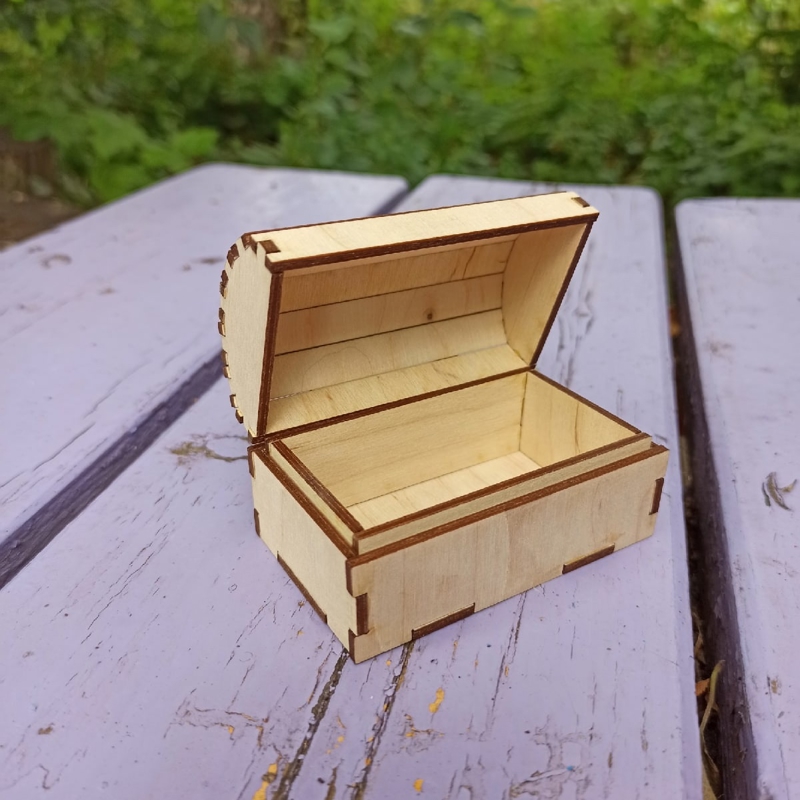 طرح صندوقچه گنج مینیاتوری خانه عروسکی مناسب برای استفاده در دستگاه های cnc چوب و cnc لیزر - laser cut dollhouse miniature treasure chest cdr file