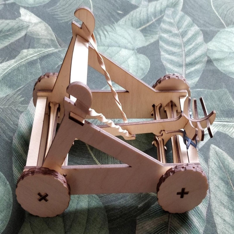 طرح منجنیق مناسب برای استفاده در دستگاه های cnc چوب و cnc لیزر - laser cut catapult dxf file