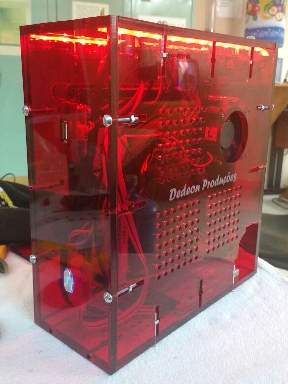طرح آکریلیک ۶ میلی‌متری کیس کامپیوتر مناسب برای استفاده در دستگاه های cnc چوب و cnc لیزر - laser cut computer case acrylic 6mm cdr file