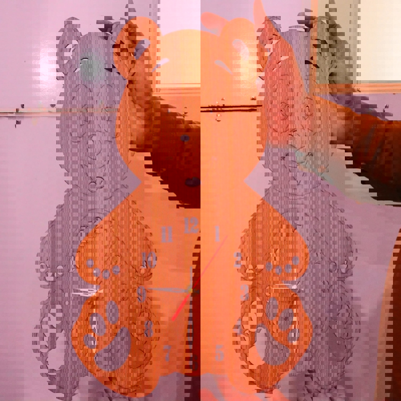 طرح ساعت دیواری چوبی طرح خرس مناسب برای استفاده در دستگاه های cnc چوب و cnc لیزر - laser cut wooden bear wall clock cdr file