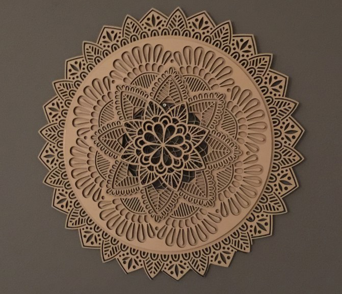 طرح فایل سی دی آر ماندالا (چرخ هستی) مناسب برای استفاده در دستگاه های cnc چوب و cnc لیزر - mandala cdr file