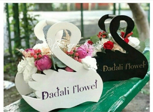 طرح سبد گل قو مناسب برای استفاده در دستگاه های cnc چوب و cnc لیزر - laser cut flower basket swans cdr file