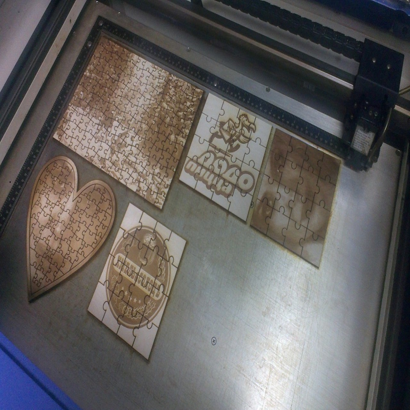 طرح پازل عکس مناسب برای استفاده در دستگاه های cnc چوب و cnc لیزر - laser cut jigsaw photo puzzles cdr file