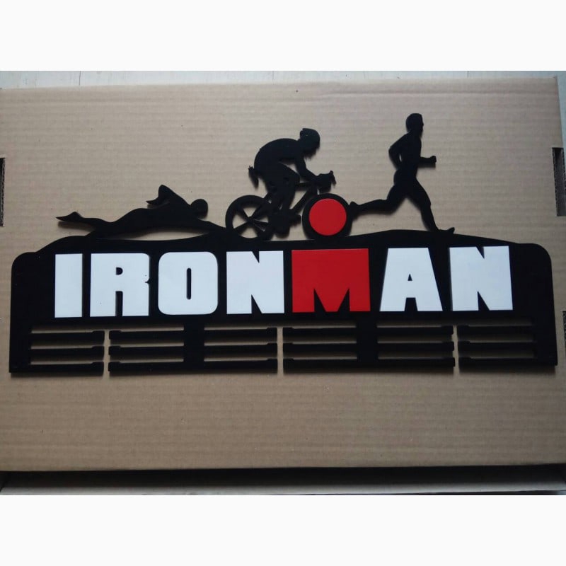 طرح آویز مدال مرد آهنین مناسب برای استفاده در دستگاه های cnc چوب و cnc لیزر - laser cut ironman medal hanger cdr file