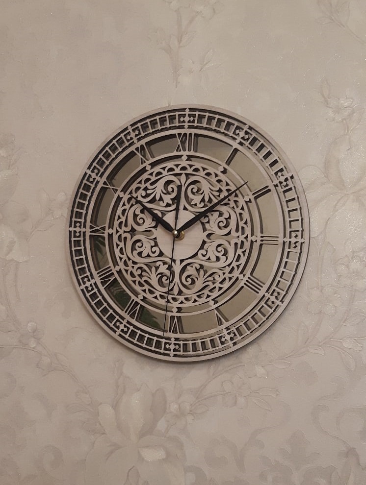 طرح ساعت حکاکی شده با دستگاه مناسب برای استفاده در دستگاه های cnc چوب و cnc لیزر - laser cut carved clock cdr file