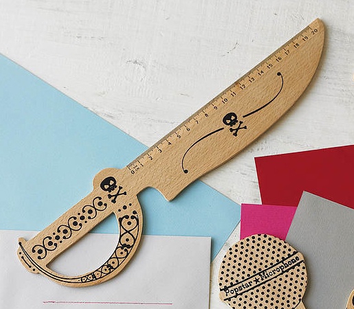 طرح خط کش چوبی به شکل چاقو مناسب برای استفاده در دستگاه های cnc چوب و cnc لیزر - laser cut knife shaped wooden ruler cdr file
