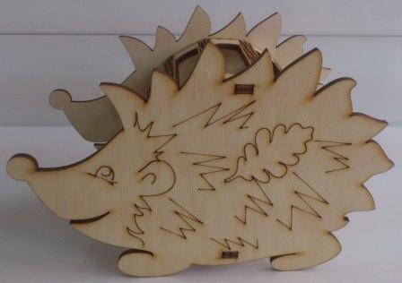 طرح جا مدادی جوجه تیغی مناسب برای استفاده در دستگاه های cnc چوب و cnc لیزر - laser cut hedgehog pencil holder cdr file