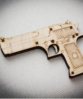 طرح سه بعدی تپانچه مناسب برای استفاده در دستگاه های cnc چوب و cnc لیزر - pistol 3d laser cut cdr file