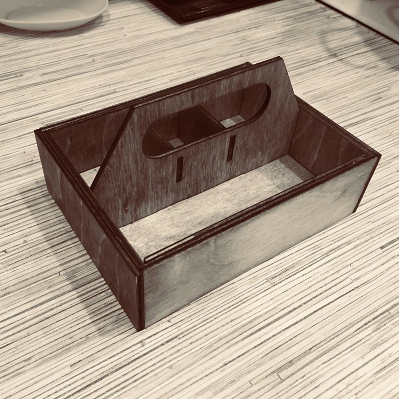 طرح جا دستمال سفره با دسته مناسب برای استفاده در دستگاه های cnc چوب و cnc لیزر - laser cut napkin holder with handle cdr file