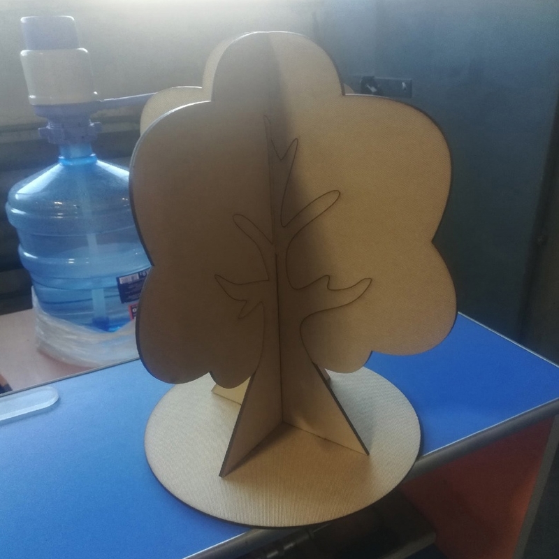 طرح درخت چهار فصل مناسب برای استفاده در دستگاه های cnc چوب و cnc لیزر - laser cut four seasons tree craft template cdr file