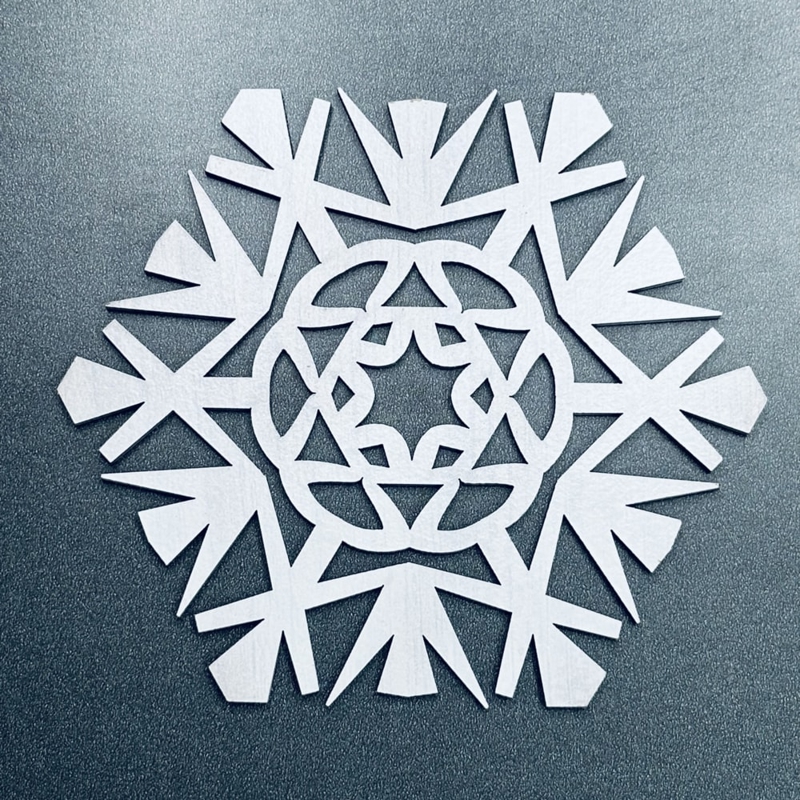 طرح دانه برف کریسمس مناسب برای استفاده در دستگاه های cnc چوب و cnc لیزر - laser cut christmas snowflake svg file