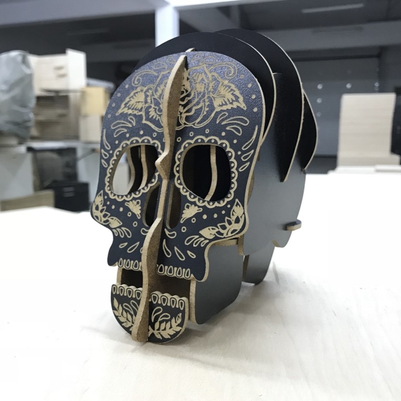 طرح جمجمه با مداد مناسب برای استفاده در دستگاه های cnc چوب و cnc لیزر - laser cut skull pencil cdr file
