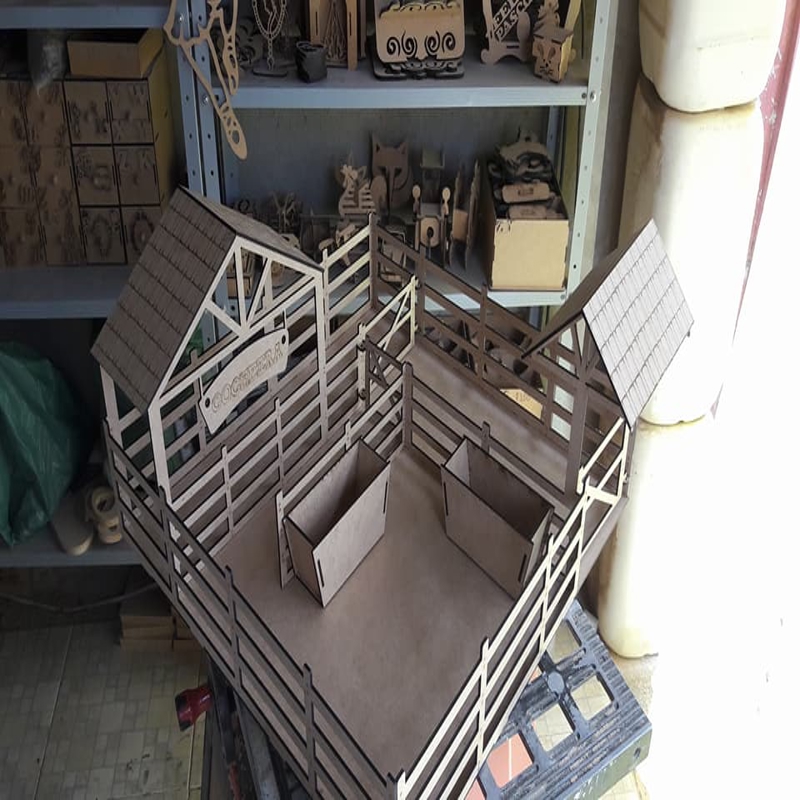 طرح اسباب بازی اصطبل گاوداری مناسب برای استفاده در دستگاه های cnc چوب و cnc لیزر - laser cut toy stable cattle yard cdr file