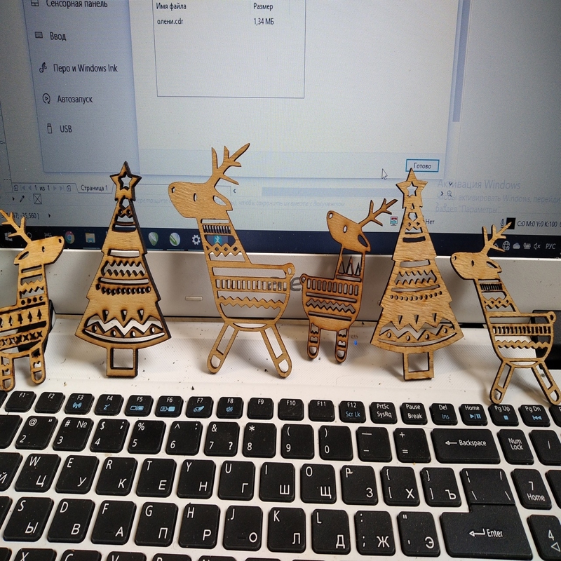 طرح درخت کریسمس گوزن مناسب برای استفاده در دستگاه های cnc چوب و cnc لیزر - laser cut deer christmas tree ornaments cdr file