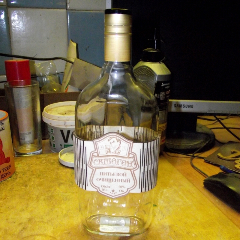 طرح لیبل نوشابه زیبا مناسب برای استفاده در دستگاه های cnc چوب و cnc لیزر - elegant laser cut wine label design cdr file