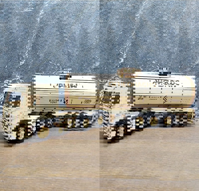 طرح پازل چوبی سه بعدی کامیون ماز مناسب برای استفاده در دستگاه های cnc چوب و cnc لیزر - laser cut maz truck 3d wooden puzzle cdr file