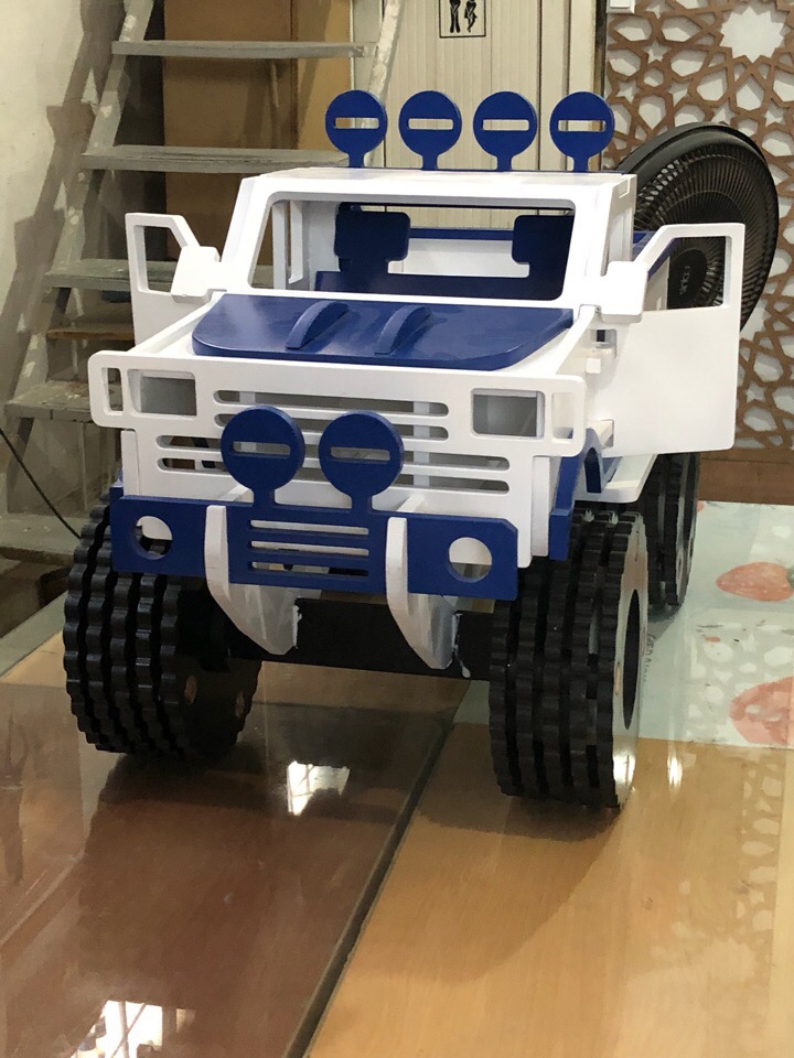 طرح ماشین اسباب بازی هیولا مناسب برای استفاده در دستگاه های cnc چوب و cnc لیزر - laser cut monster truck toy dxf file